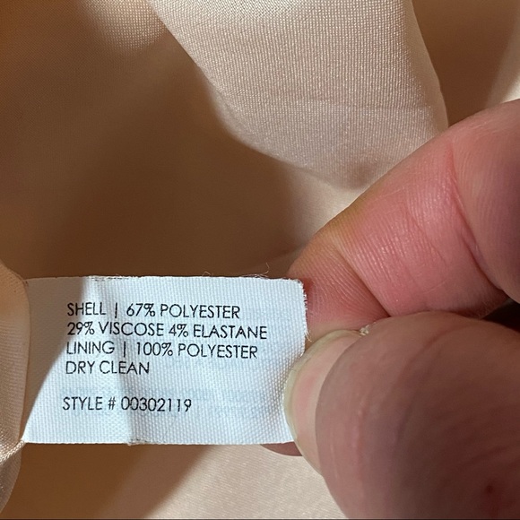 SOLD | 🔥SALE🔥 Club Monaco Cream Circle Skater Lined Skirt - Picture 13 of 16